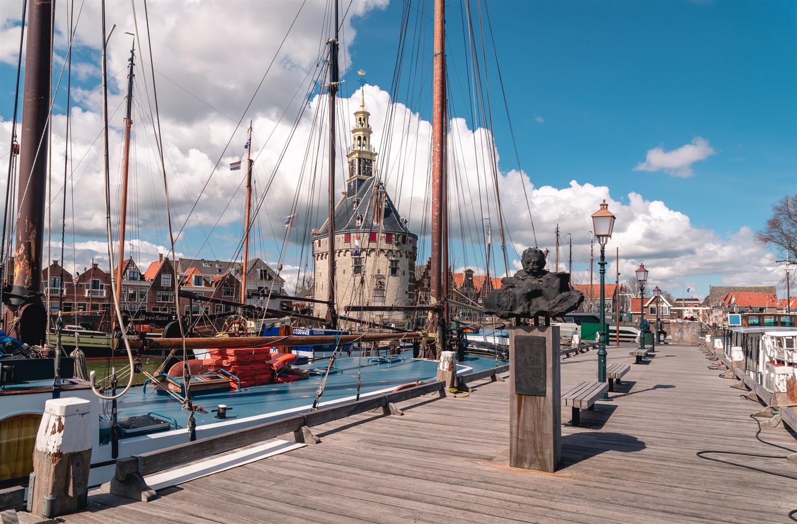 Hoorn, een wandeling door het rijke zeevaartverleden