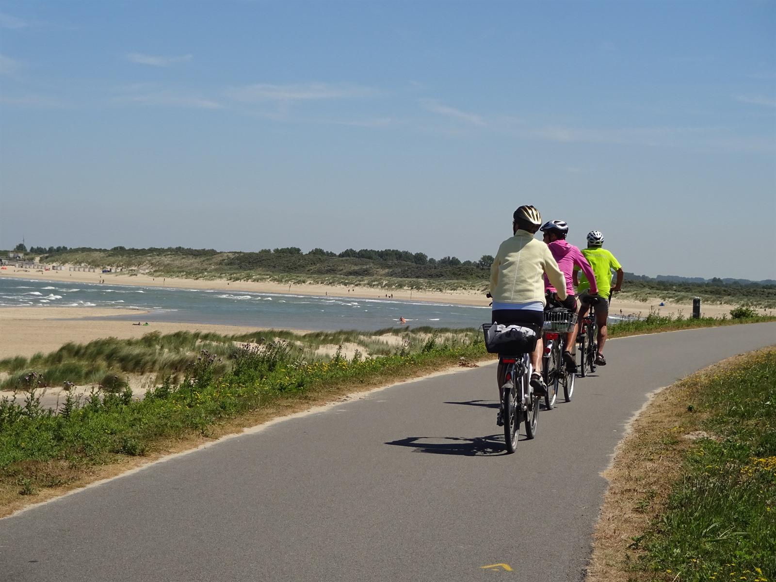 Fietsroute Sluis (44 km) Zee, natuurgebieden en een bunkerdorp