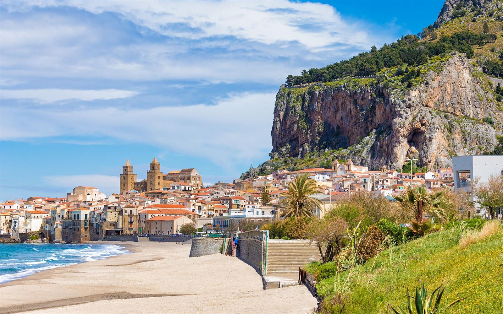 Stadswandeling door Cefalù: Ontdek de charme van deze stad