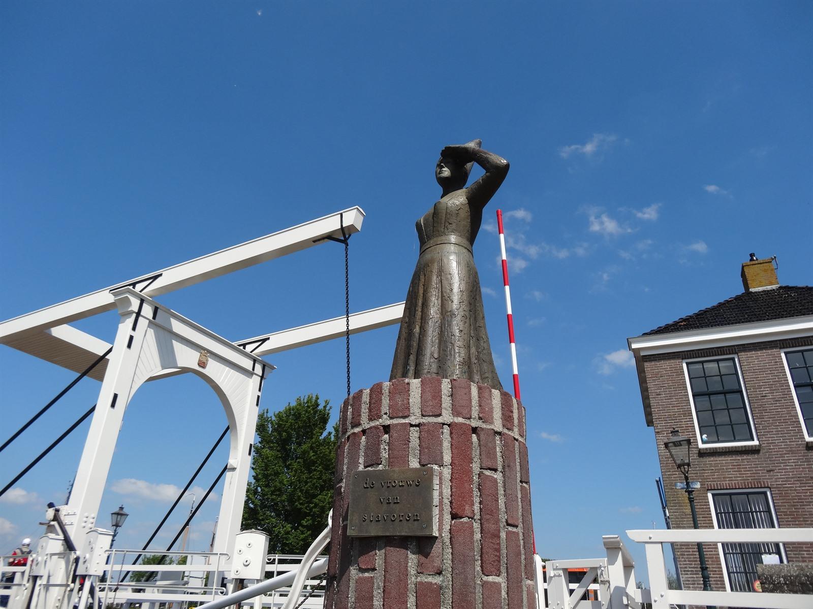 Friesland: autoroute langs het IJsselmeer